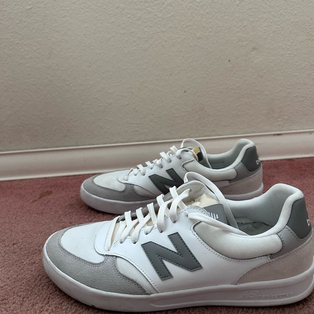 New Balance White and Gray Men’s Casual Sneakers